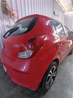 هیوندای i20